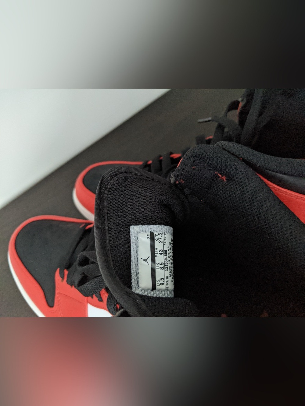 Air Jordan 1 Retro High 'Rare Air - Max Orange' Sneakers - Picture 6 of 7